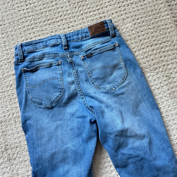 Vintage Y2K Lee Straight Leg Mid Rise Medium Wash Jeans - Picture 2 of 5